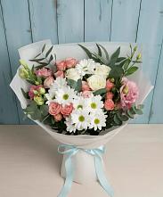 Букет цветов из:  Розы, Лизиантусы и Хризантемы в Адамий