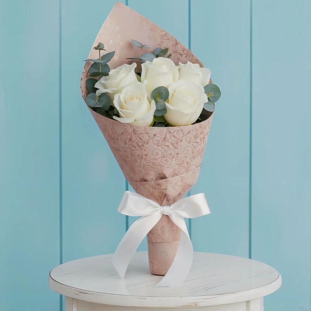 Букет цветов из: Розы в Адамий