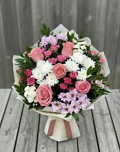 Букет цветов из:  Альстромерии, Гвоздики, Розы и Хризантемы в Адамий