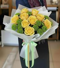 Букет цветов из:  Хризантемы и Розы в Адамий