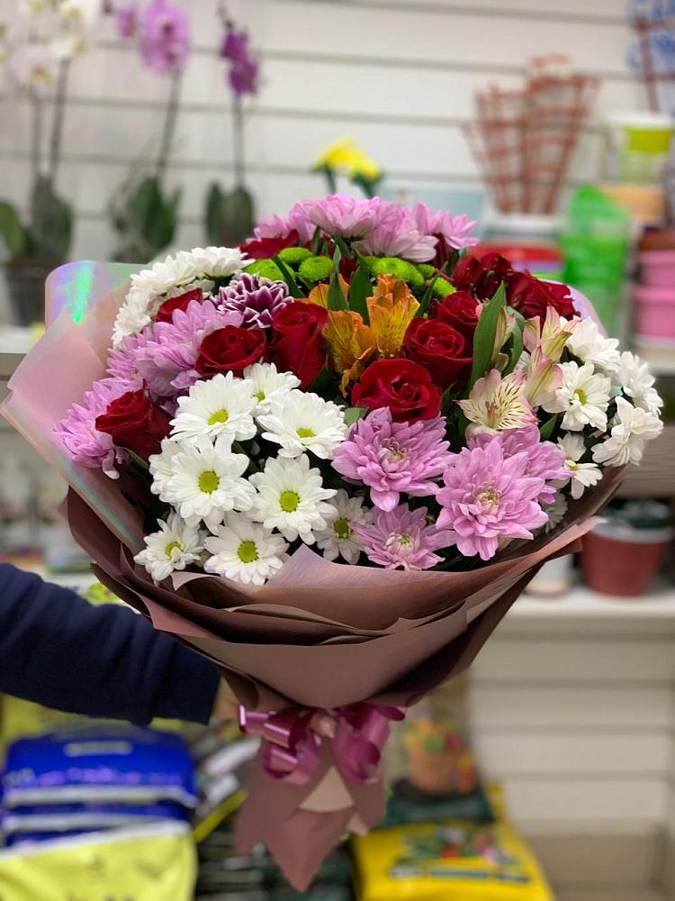 Букет цветов из: Розы, Хризантемы и Альстромерии в Адамий