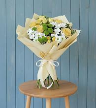 Букет Луч солнца в Адамий Букет цветов из:  Хризантемы и Розы в Адамий