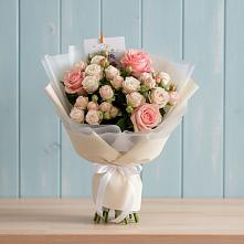 Букет голос любви в Адамий Букет цветов из:  Розы в Адамий